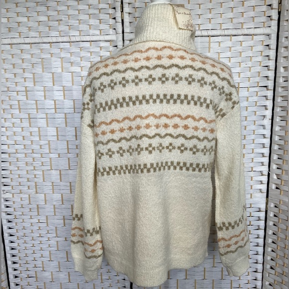 NWT Hem & Thread Fair Isle Turtle Neck Sweater Ivory and Pale Pink 100% Polyestr - Picture 7 of 9